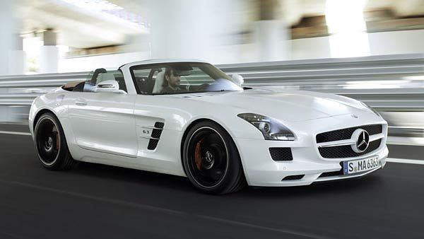 Mercedes-Benz SLS AMG Roadsterin kangaskatto yllättää | Auto Bild Suomi7