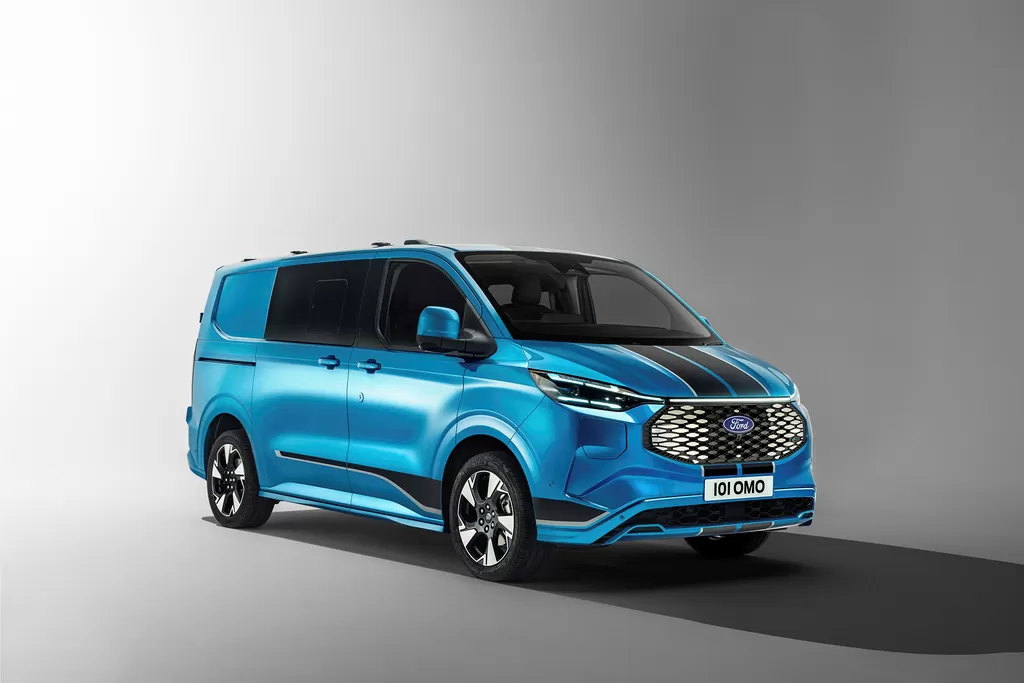transit custom awd